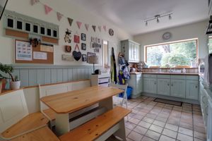 Kitchen/Breakfast Room
